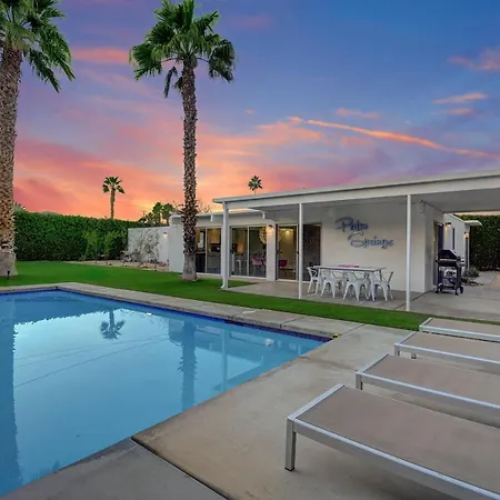 Flamingo House Villa